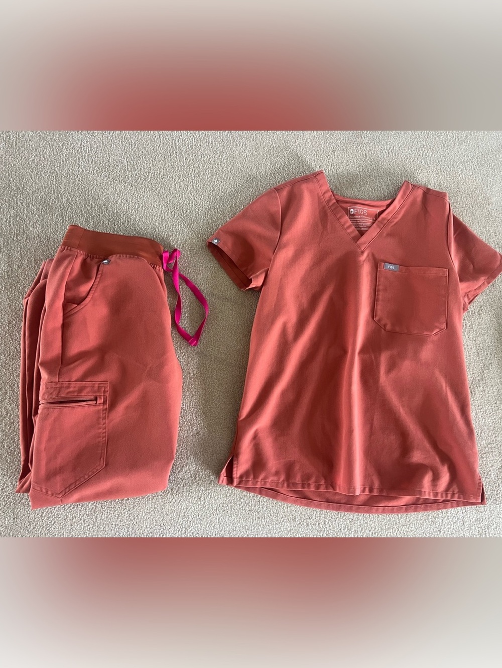 FIGS Technical Collection Scrub Set (Catarina Top & Zamora Jogger Pants) Scrub